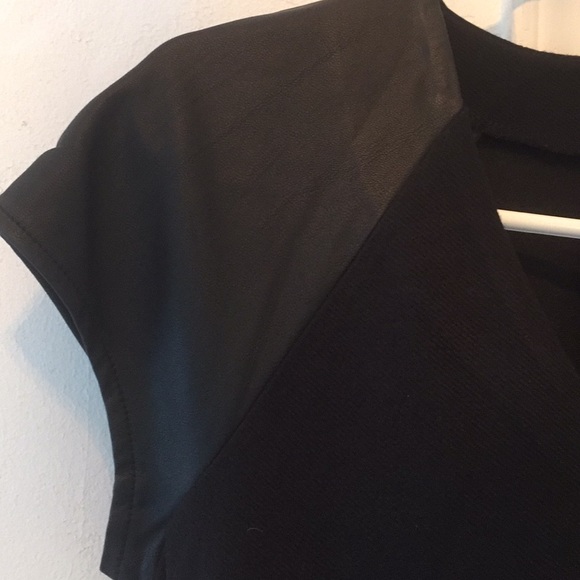 black dress - Picture 3 of 7